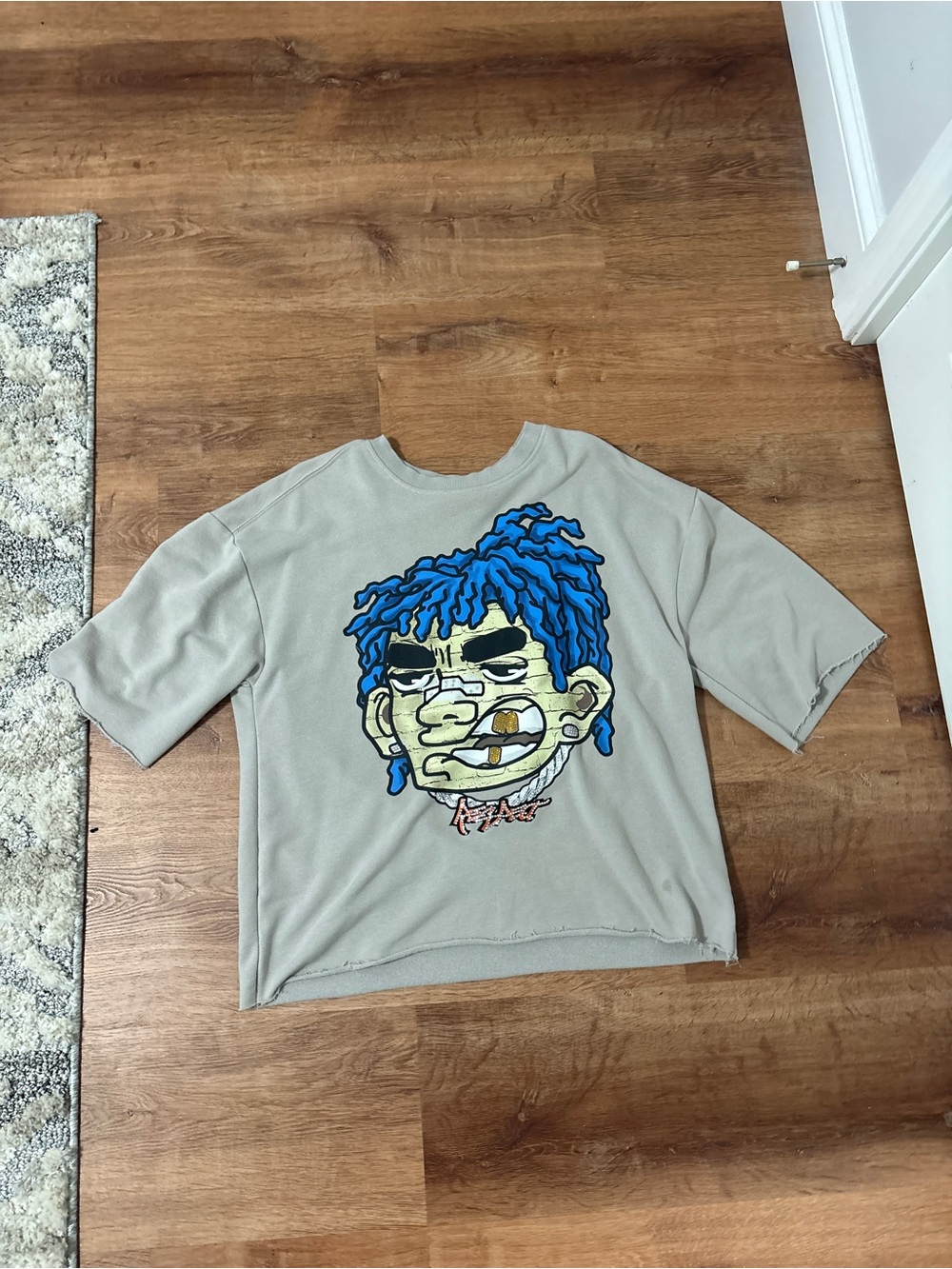 Gray Graphic Crewneck Shirt with Blue Artwork